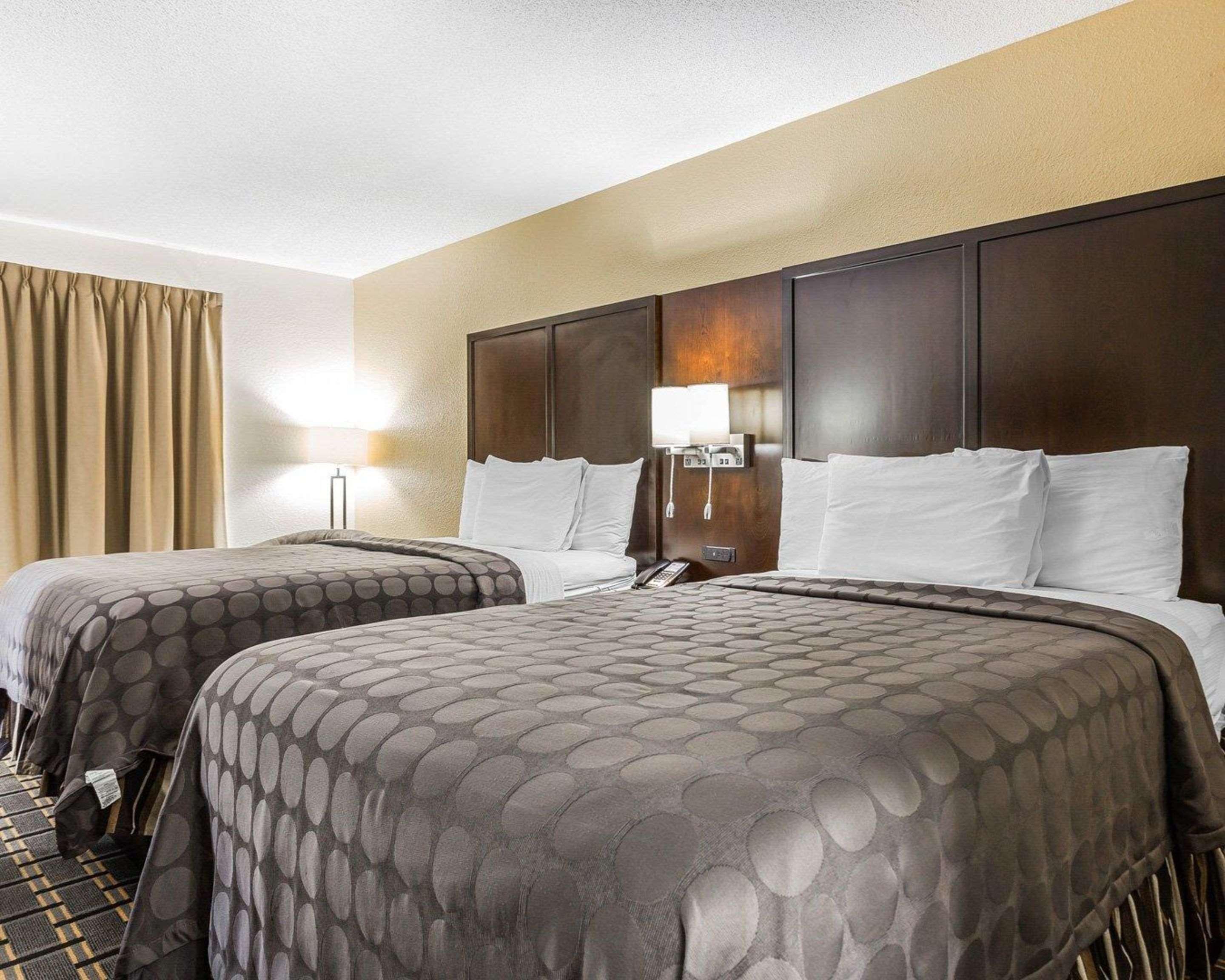 Econo Lodge Coliseum Charleston Zewnętrze zdjęcie