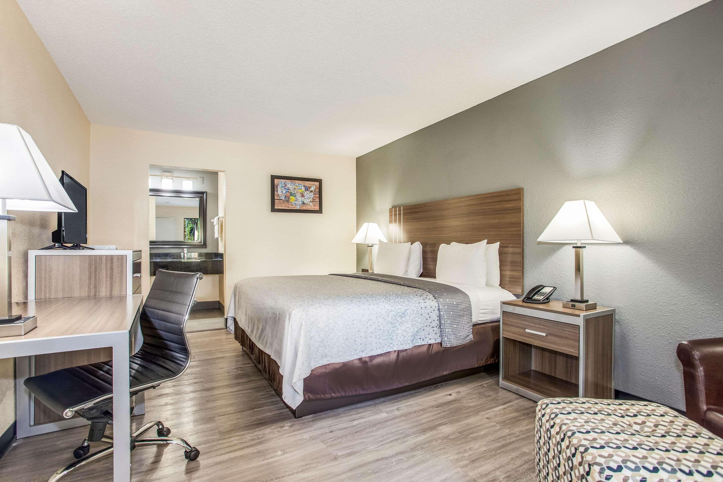 Econo Lodge Coliseum Charleston Zewnętrze zdjęcie