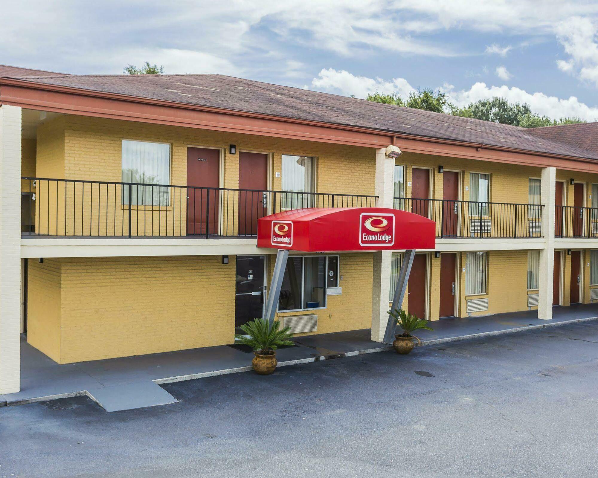 Econo Lodge Coliseum Charleston Zewnętrze zdjęcie